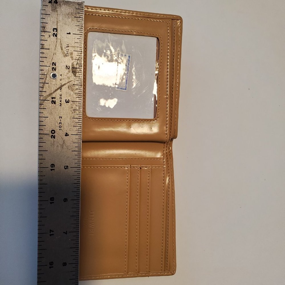Leather and Plastic Butterfly Wallet - Picture 5 of 5